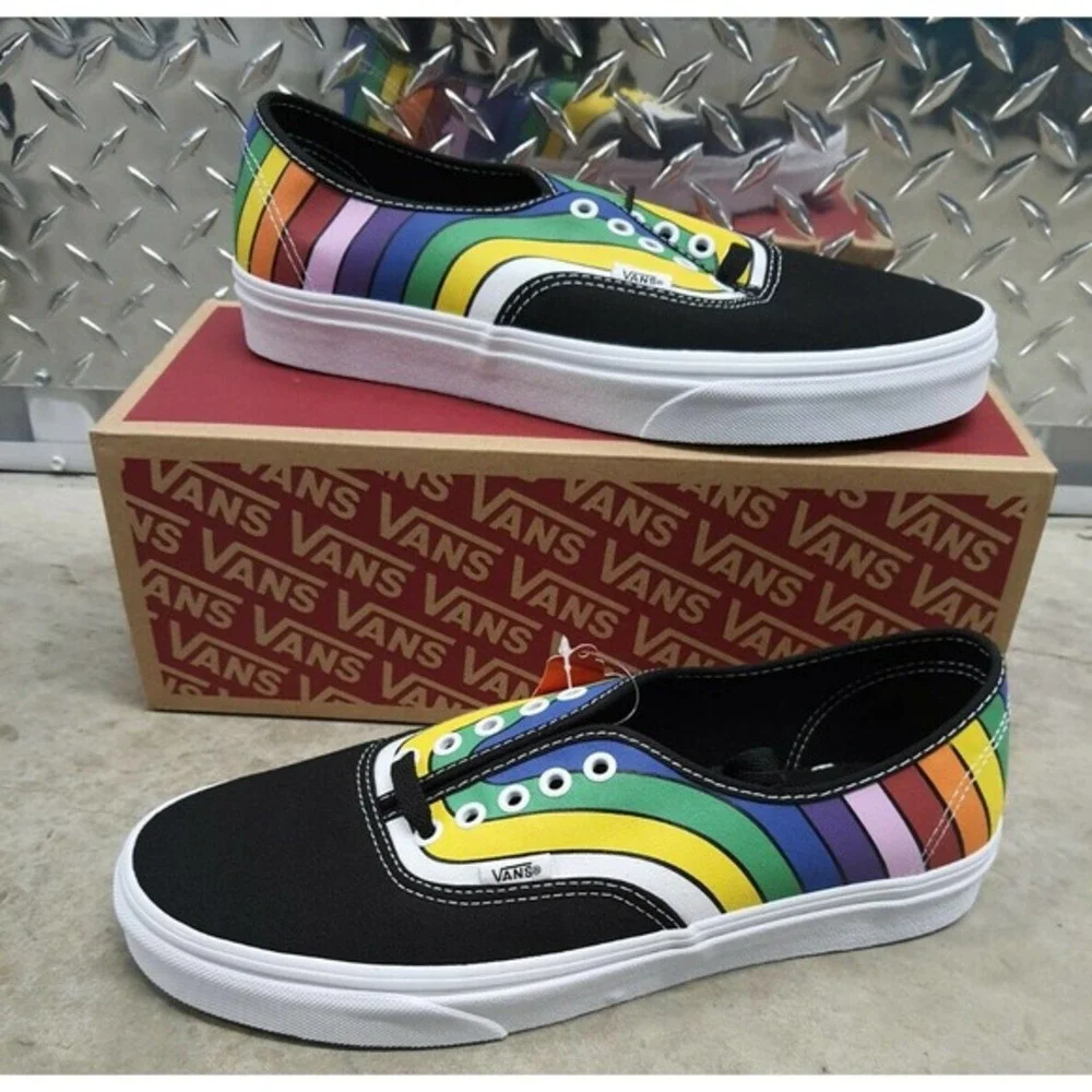 VANS Refract Authentic Rainbow Skate Shoe Mens Size 10/‎ Womens 11.5